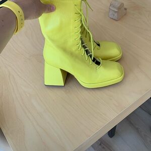 New L’intervalle Booties